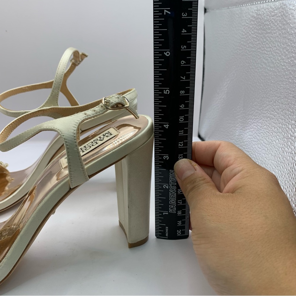 Badgley Mischka Teenie block heeled sandals - Picture 6 of 9